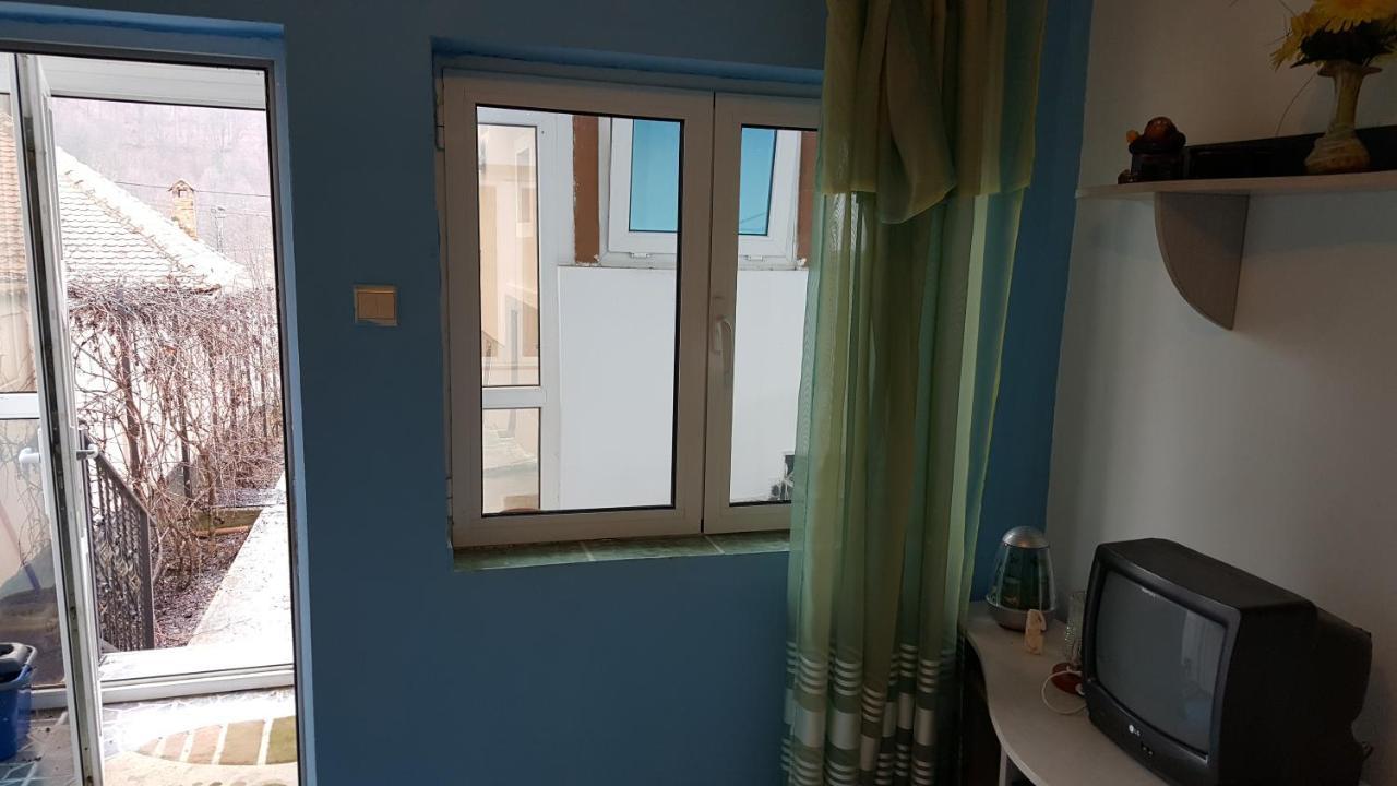 Casele Lena Bed & Breakfast Aldesti  Eksteriør bilde