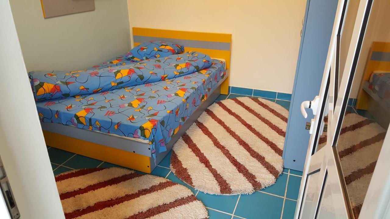Casele Lena Bed & Breakfast Aldesti  Eksteriør bilde